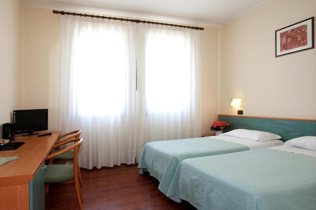 Hotel Valbrenta Limena Exterior foto